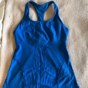 Lululemon tank size 6